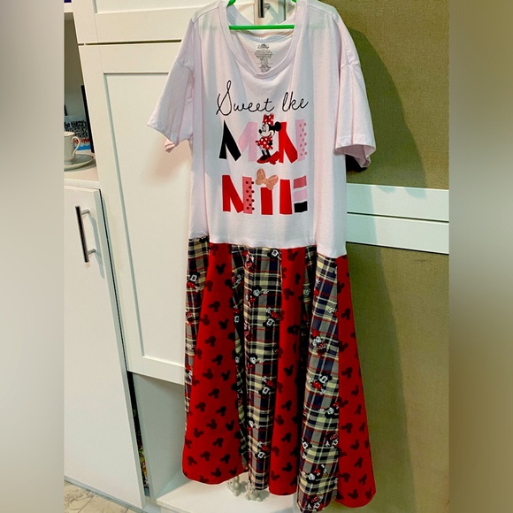 Meet your Posher, Yvette - Picture 2 of 15